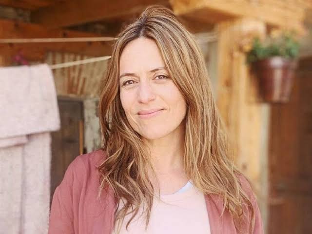 Money heist actress Itziar Ituno sang Chunri Chunri song