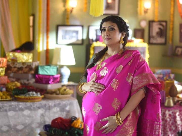 Juhi Parmar in Hamari Wali Good News show