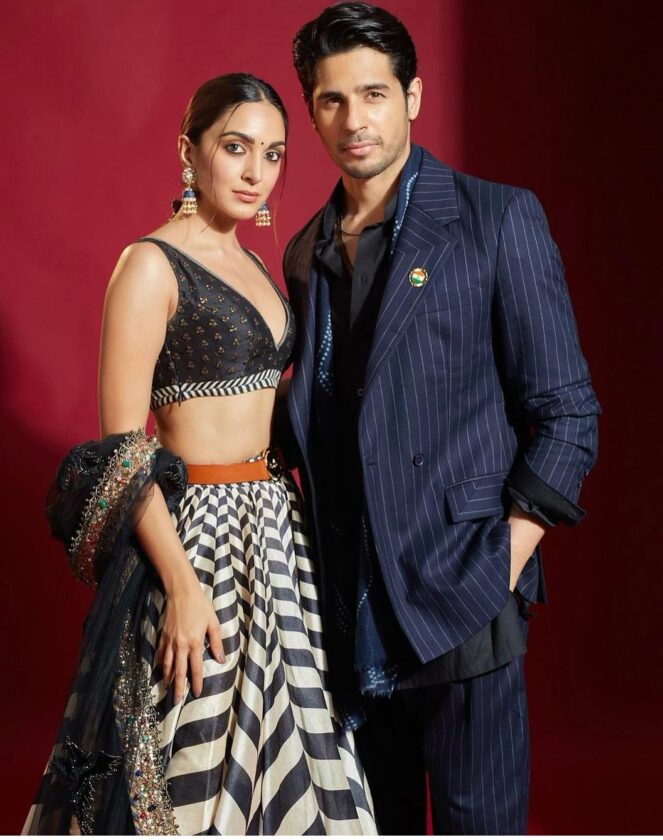 kiara black and white lahnga